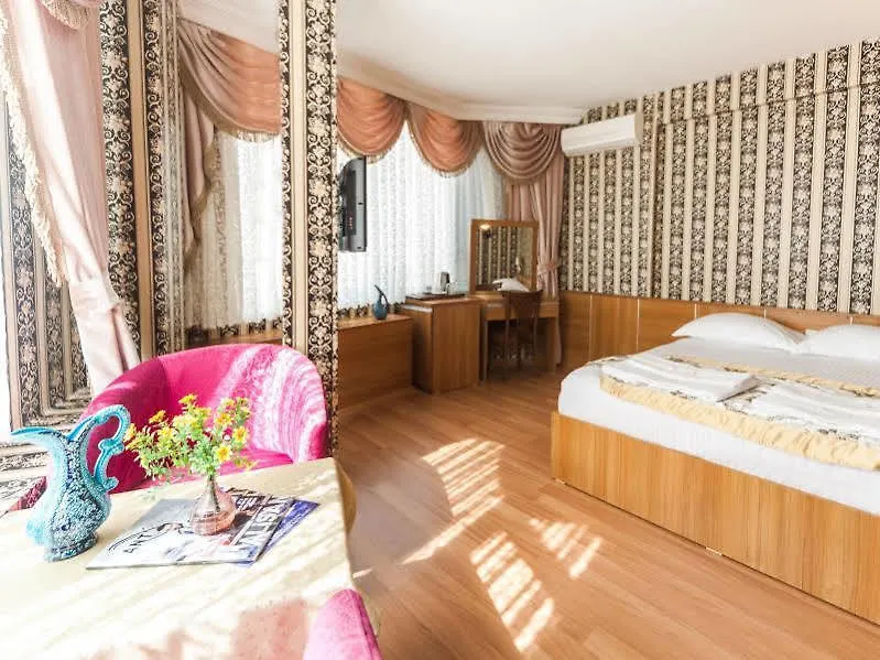 ***  The Luxx Boutique Hotel Istanbul Turkey
